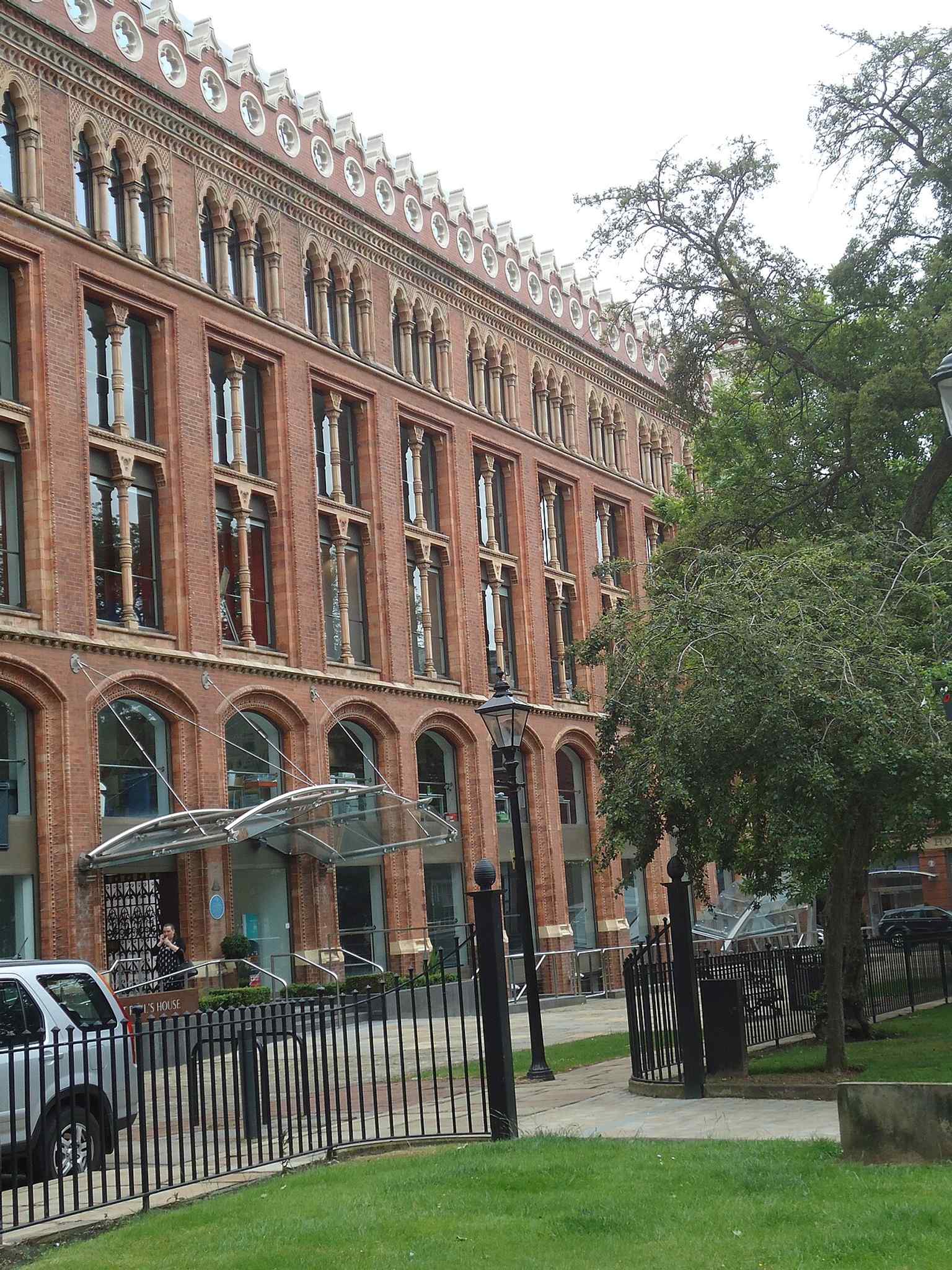 A clear front view of St Pauls House, the ornate former cloth-cutting works built in 1878 for Sir John Barran.