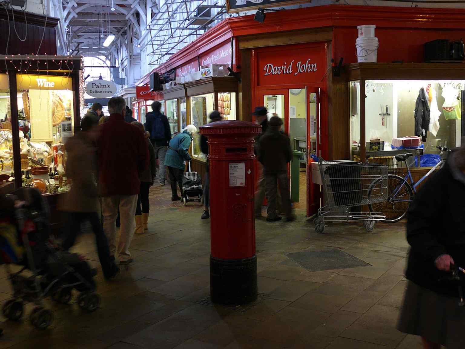 A record-style view of the listed building, underlining the market’s protected status as a Grade II listed historic site.