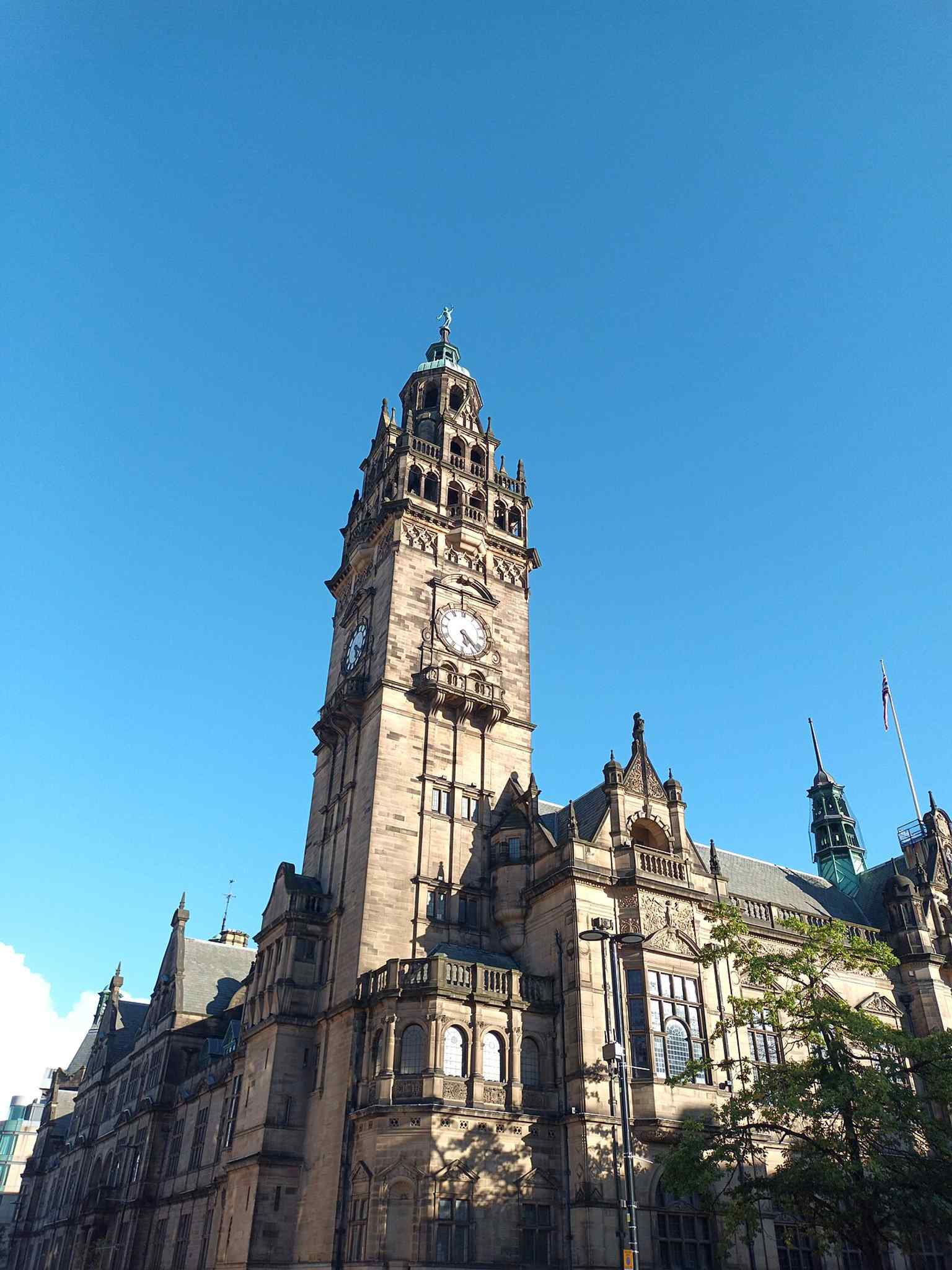 A recent full-height view of the Town Hall, useful for showing the 64-metre clock tower crowned by Vulcan.
