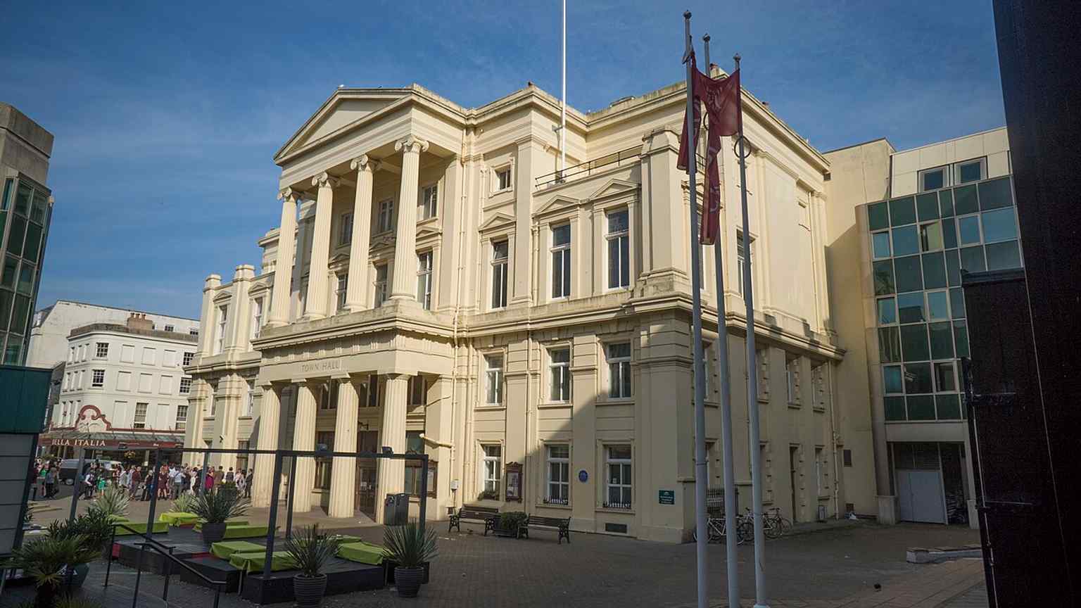 Another exterior angle showing the building’s grand civic scale, opened in 1832 after construction began in 1830.
