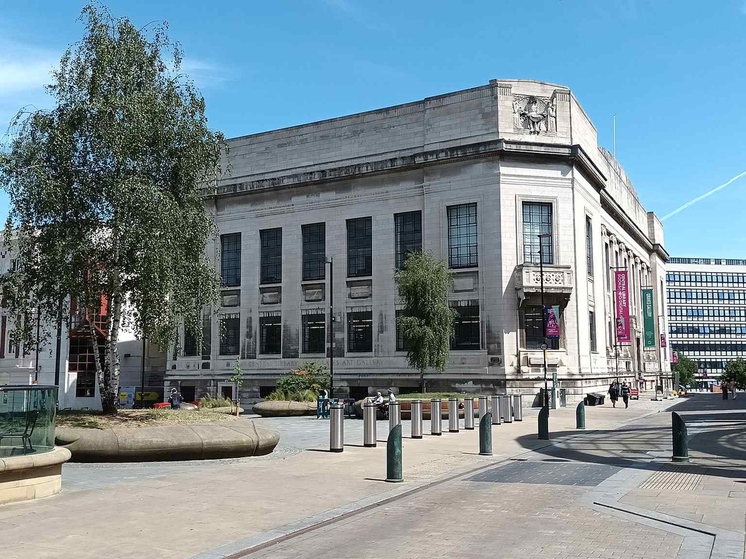 The Central Library and Graves Art Gallery from Tudor Square, reflecting the 1934 building that was funded by John George Graves.