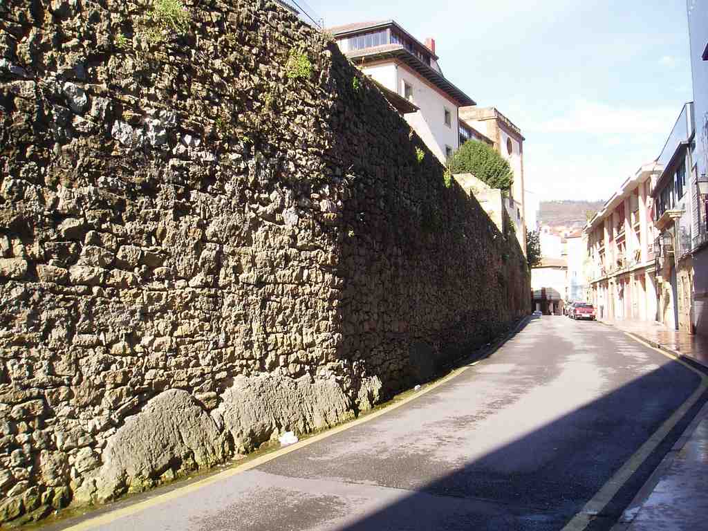 Medieval wall of Oviedo