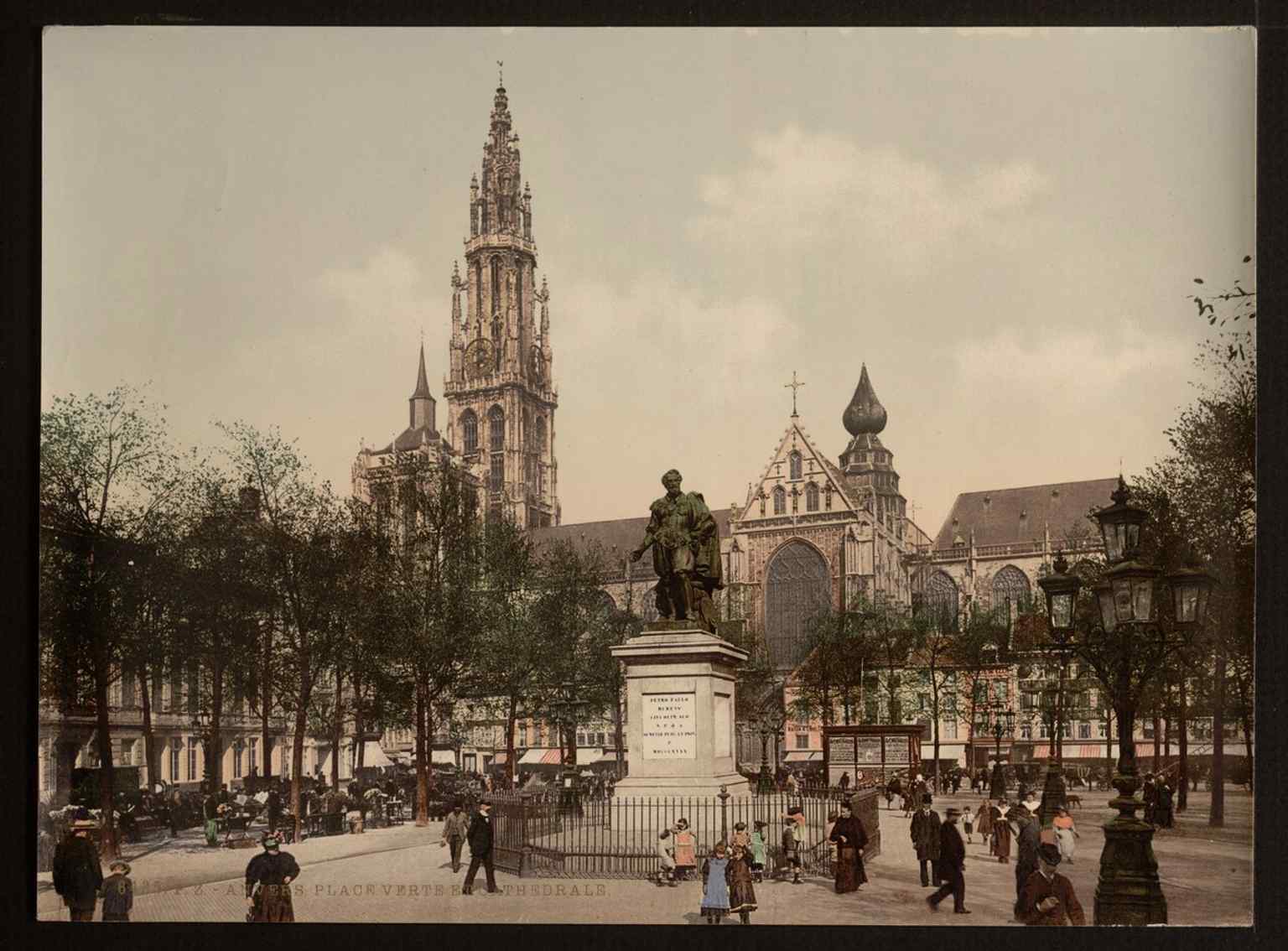 Groenplaats around 1890, with Rubens’ statue in the foreground and the Cathedral of Our Lady behind it — a classic view of the square’s historic heart.