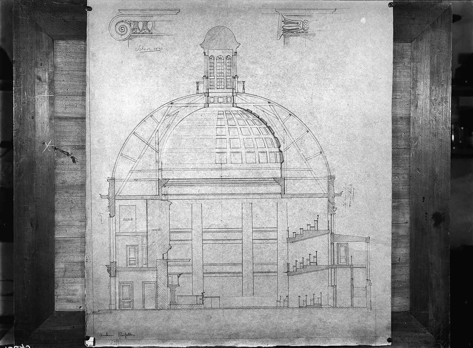 A sectional drawing that helps explain the double wooden dome construction and the structural logic behind the koepel.