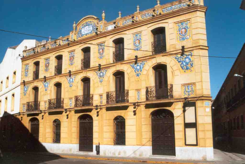 Victoria Theatre