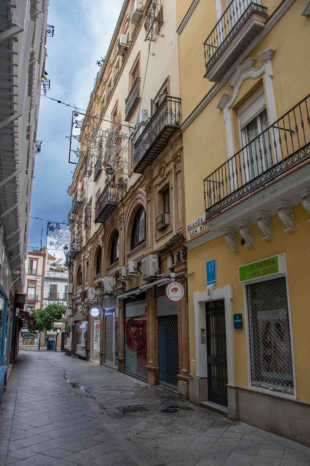 White Rivers Street