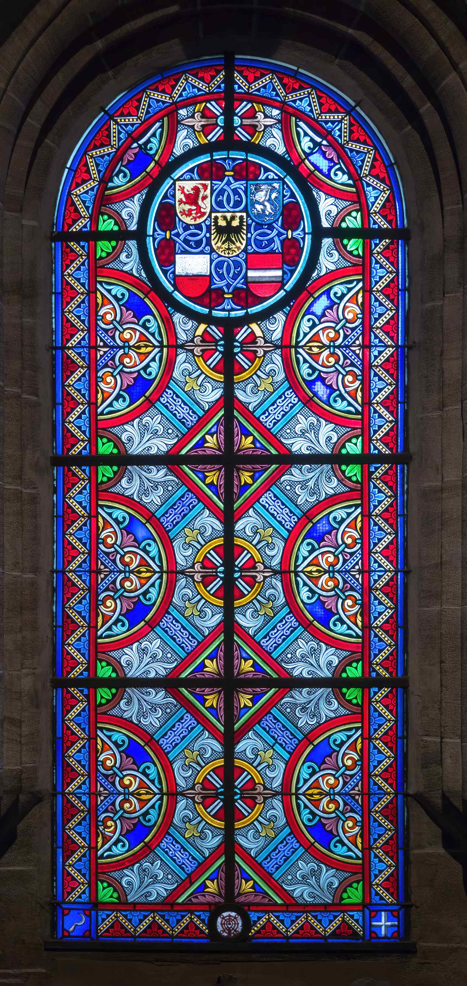 Basel Münster Fenster-20120505-RM-151554
