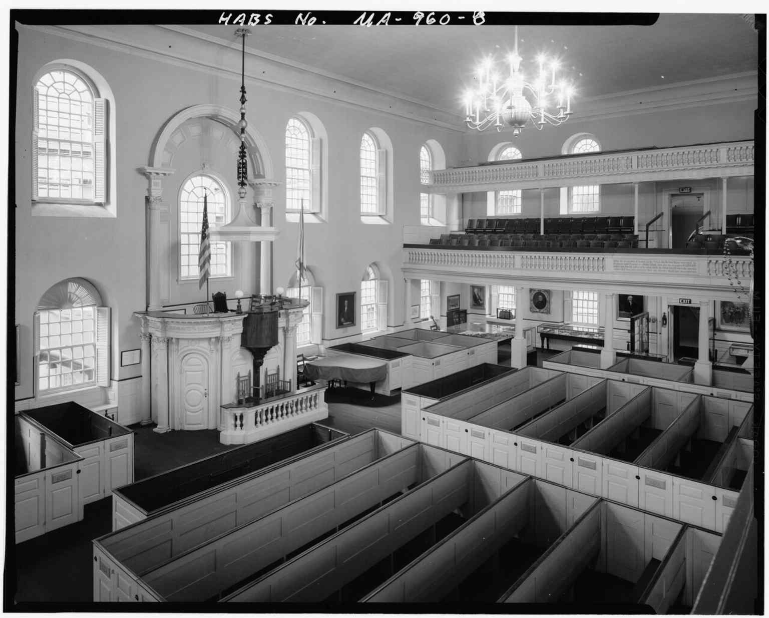 Another wide interior view, showing the open worship space that later hosted revolutionary anniversary meetings after the Boston Massacre.