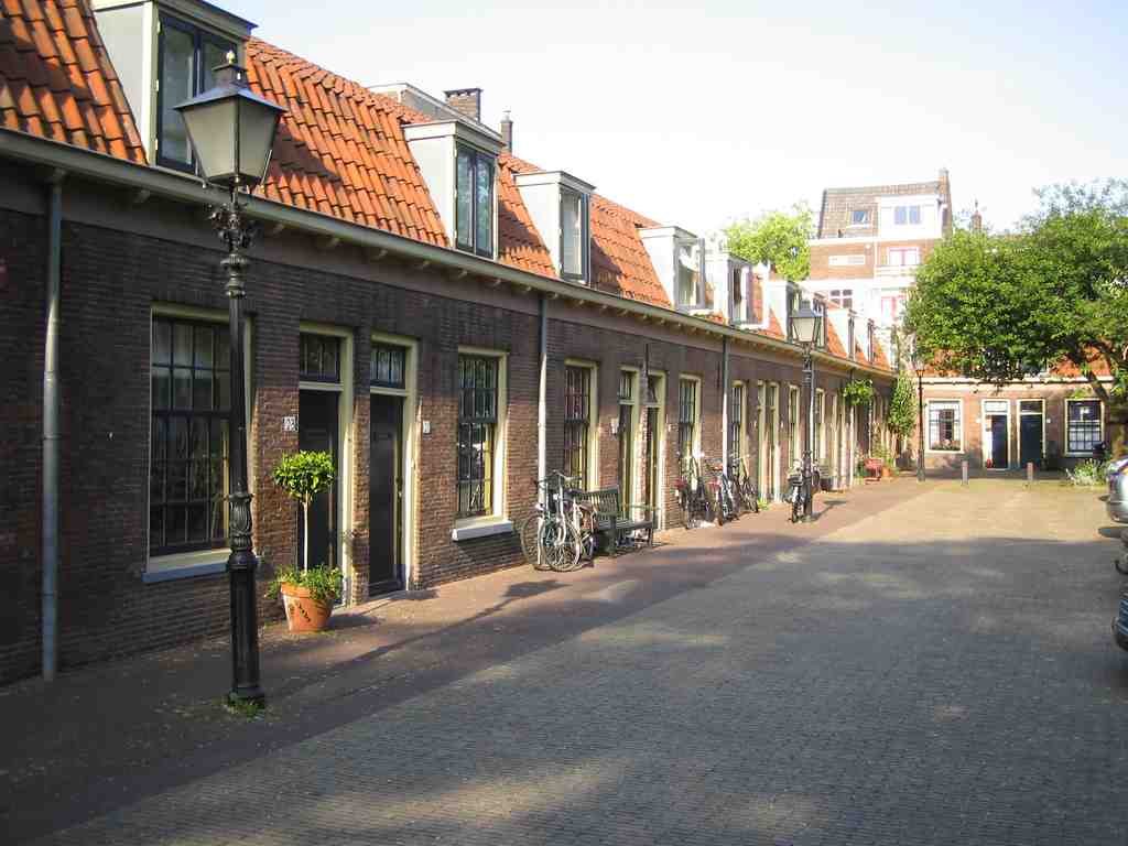 Seven alleys