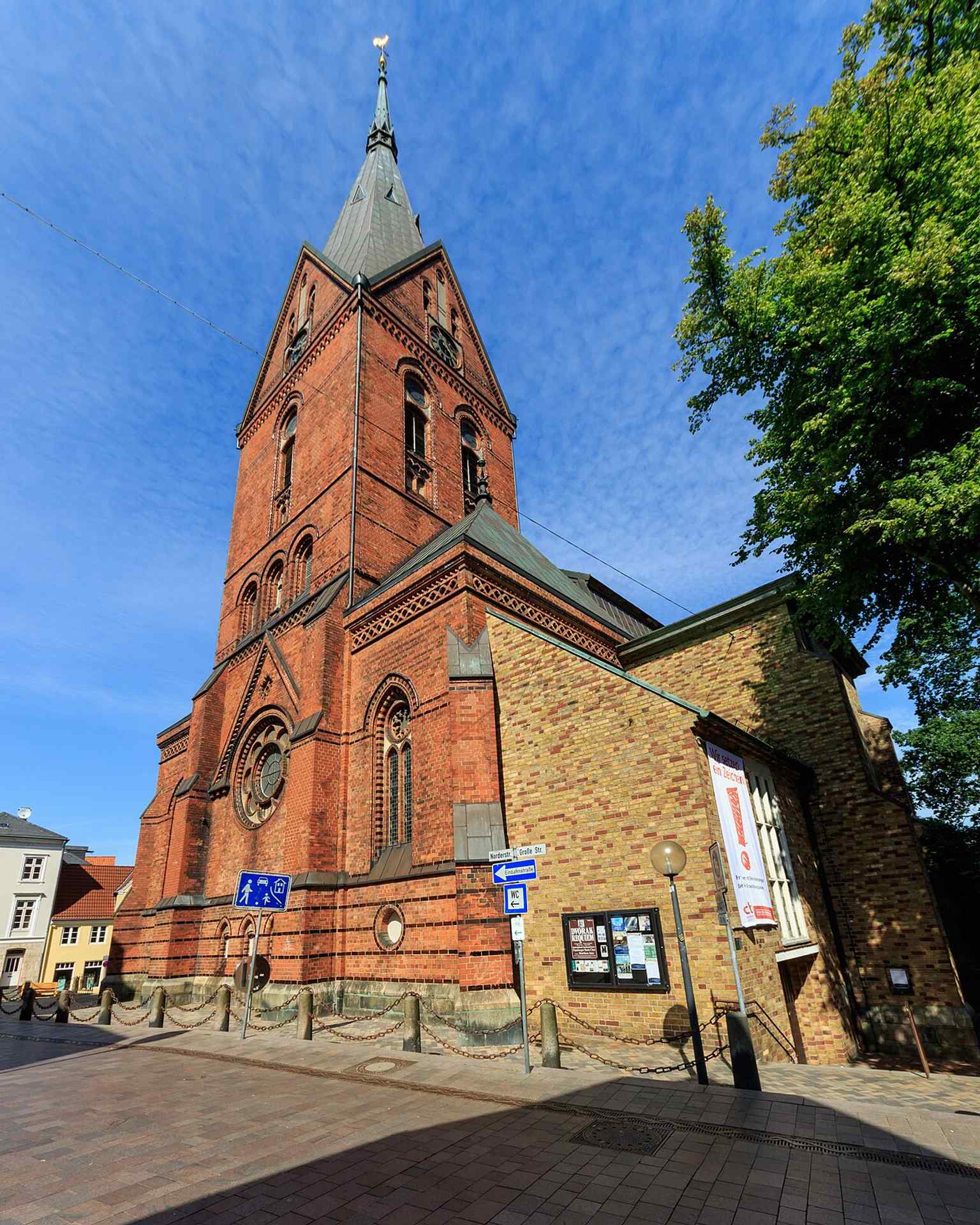 The Gothic brick church from the outside — St. Mary’s is one of Flensburg’s main churches and dates back to the medieval rebuilding after the earlier Romanesque church was destroyed.