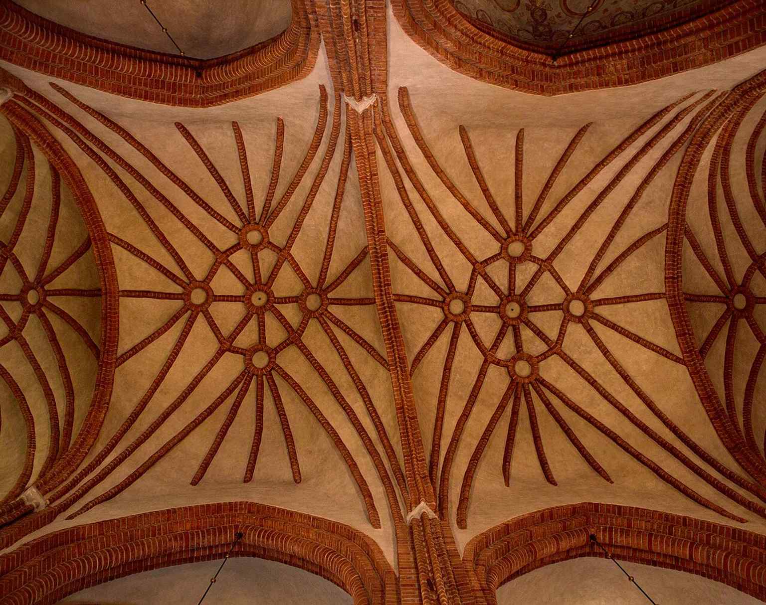 The soaring Gothic vaults of Storkyrkan, showing the medieval hall-church character that survived later rebuilding.