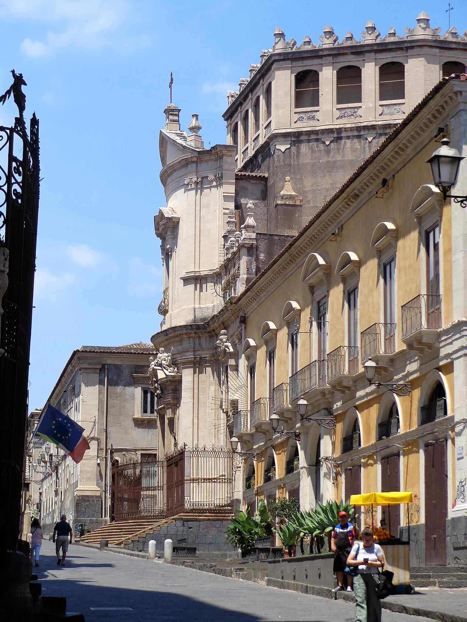 A second modern exterior view of San Giuliano, useful for showing the church’s elegant convex front and its ironwork enclosure.