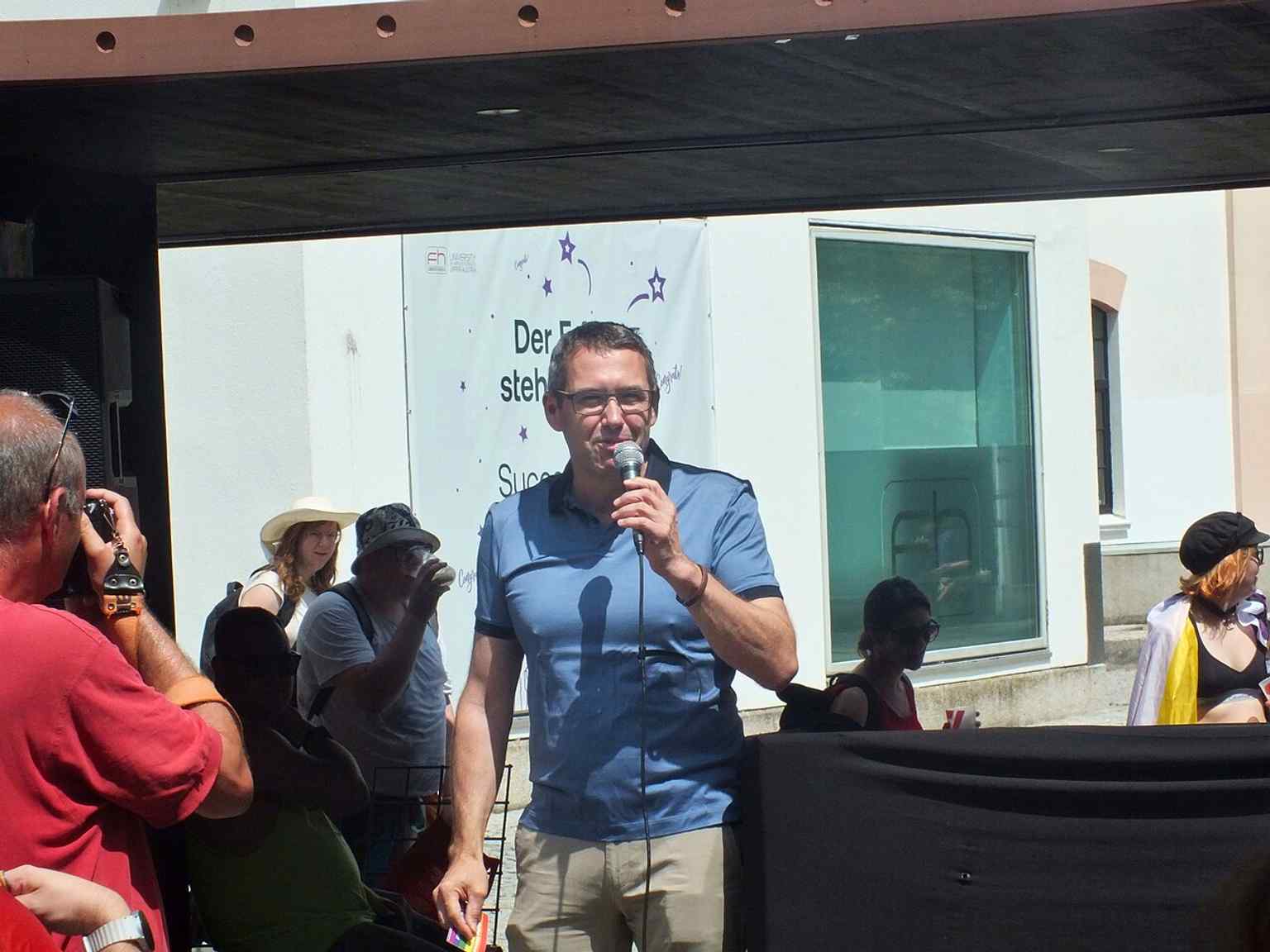 A Pride event beside the museum, echoing its focus on democracy, participation, and social issues.