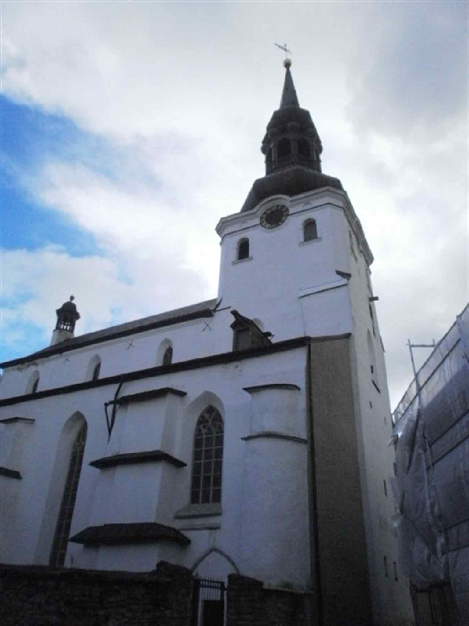 The bell tower from the north, highlighting the baroque western tower that defines the cathedral’s skyline today.