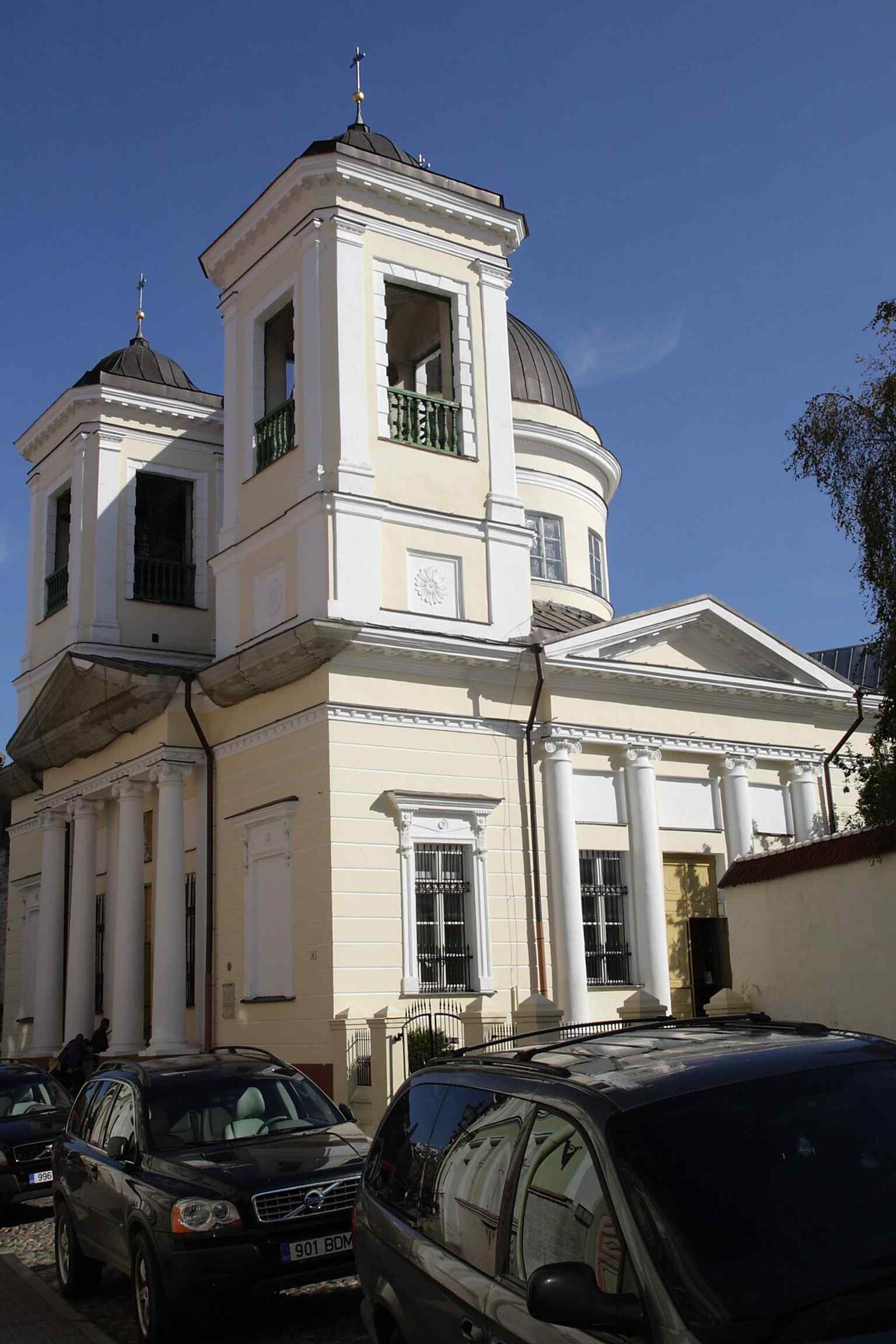A historical image of the church from 1820–1827, showing the period when the old wooden-and-stone parish church was replaced by the present building.