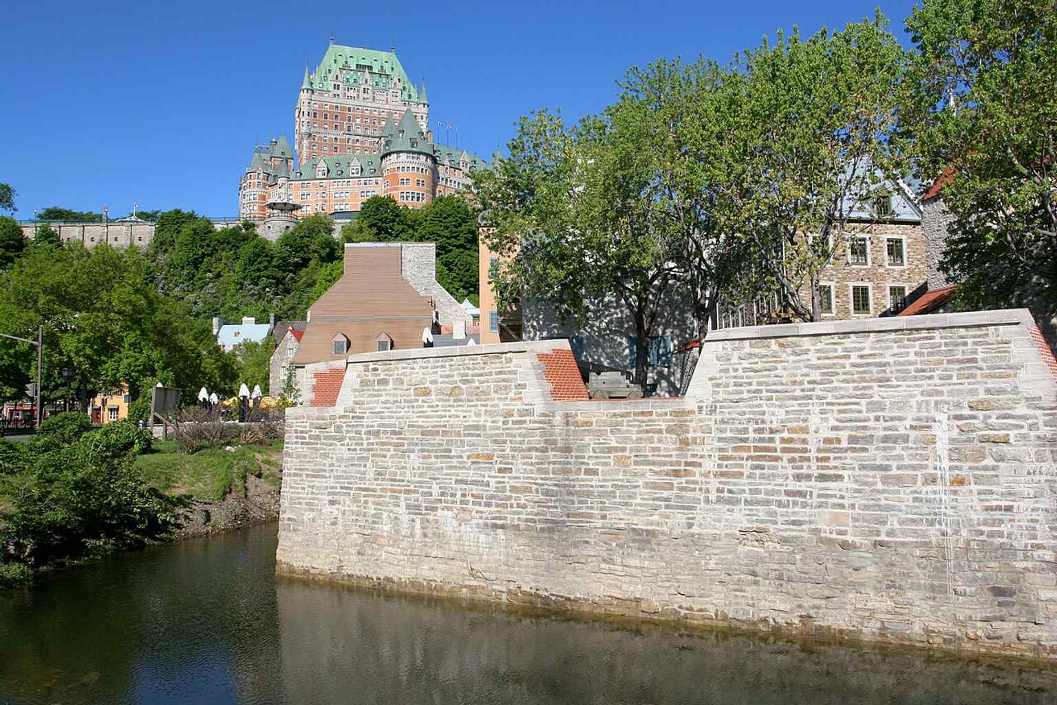 The Battery Royale fortification, part of the old defensive works that helped protect the colonial heart of Quebec near Place Royale.