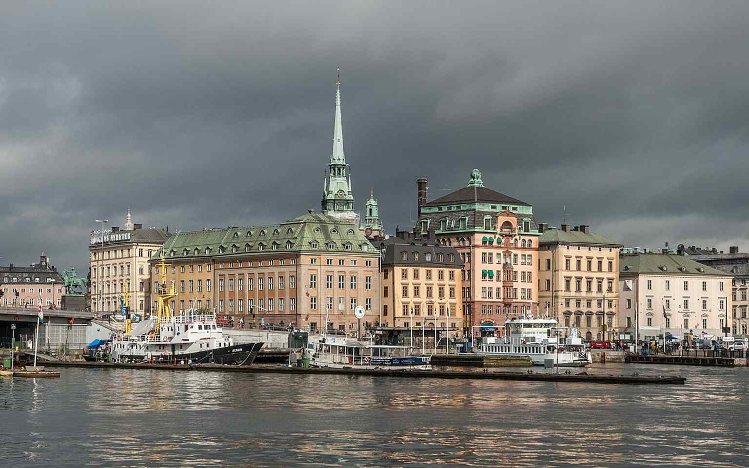 The south tip of Stadsholmen with the Skeppsbron waterfront buildings, including the grand merchant houses that formed the famous Skeppsbroraden.
