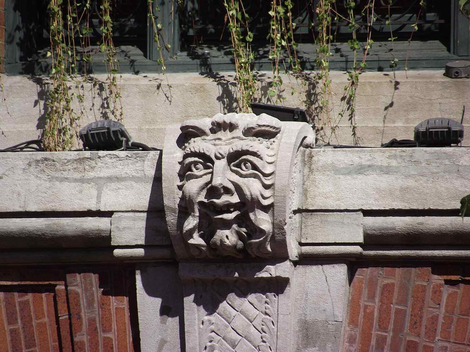 An architectural close-up that helps tell the story of the Capitole’s decorative stonework and heritage status.