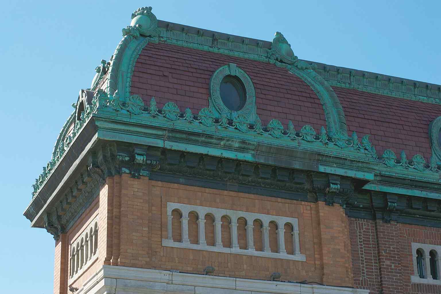 The roofline and upper structure, illustrating the building’s historic silhouette after major restorations and upgrades.