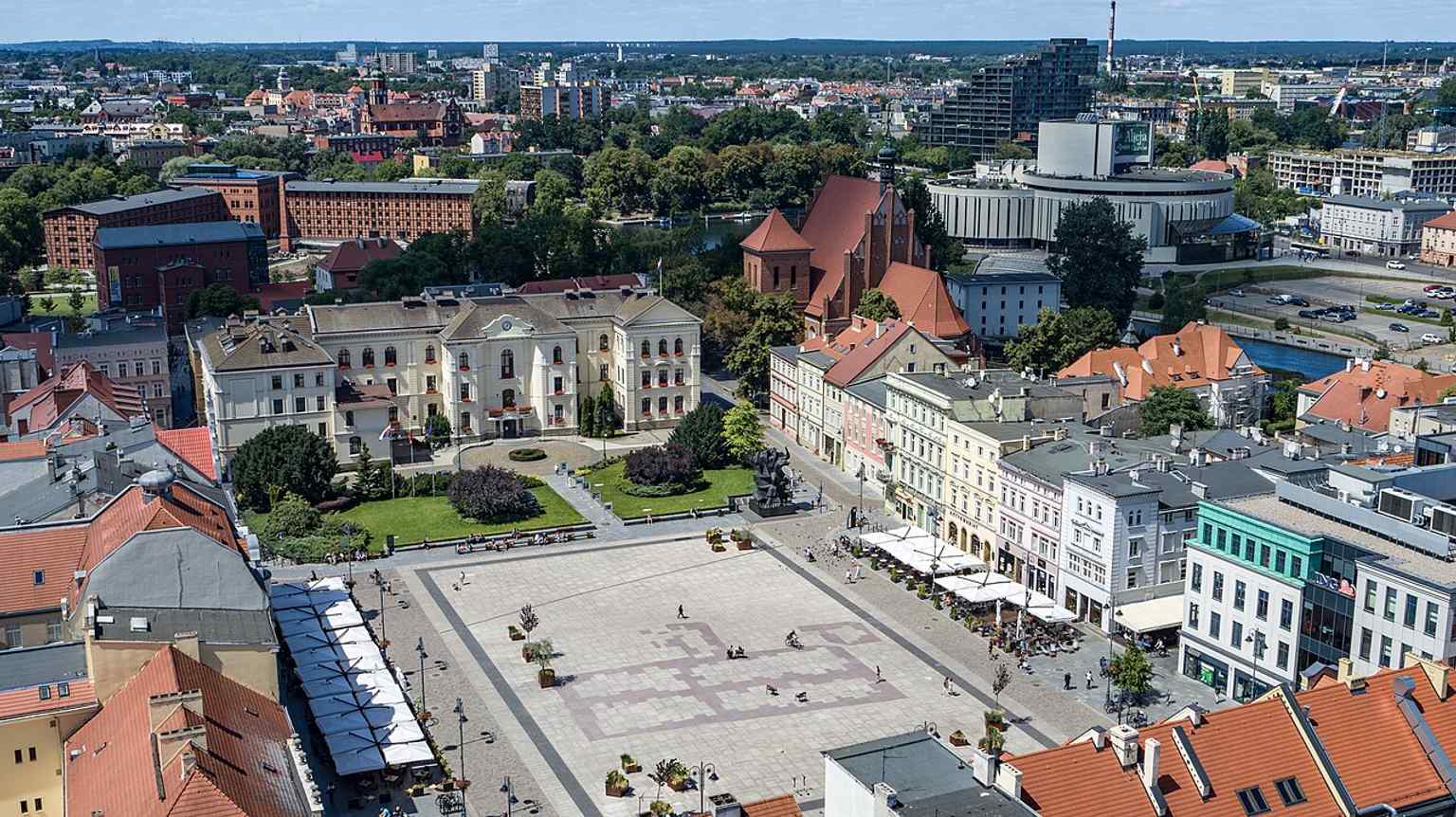 A bird’s-eye view showing Old Market Square in the city center, echoing its long role as Bydgoszcz’s main civic plaza.
