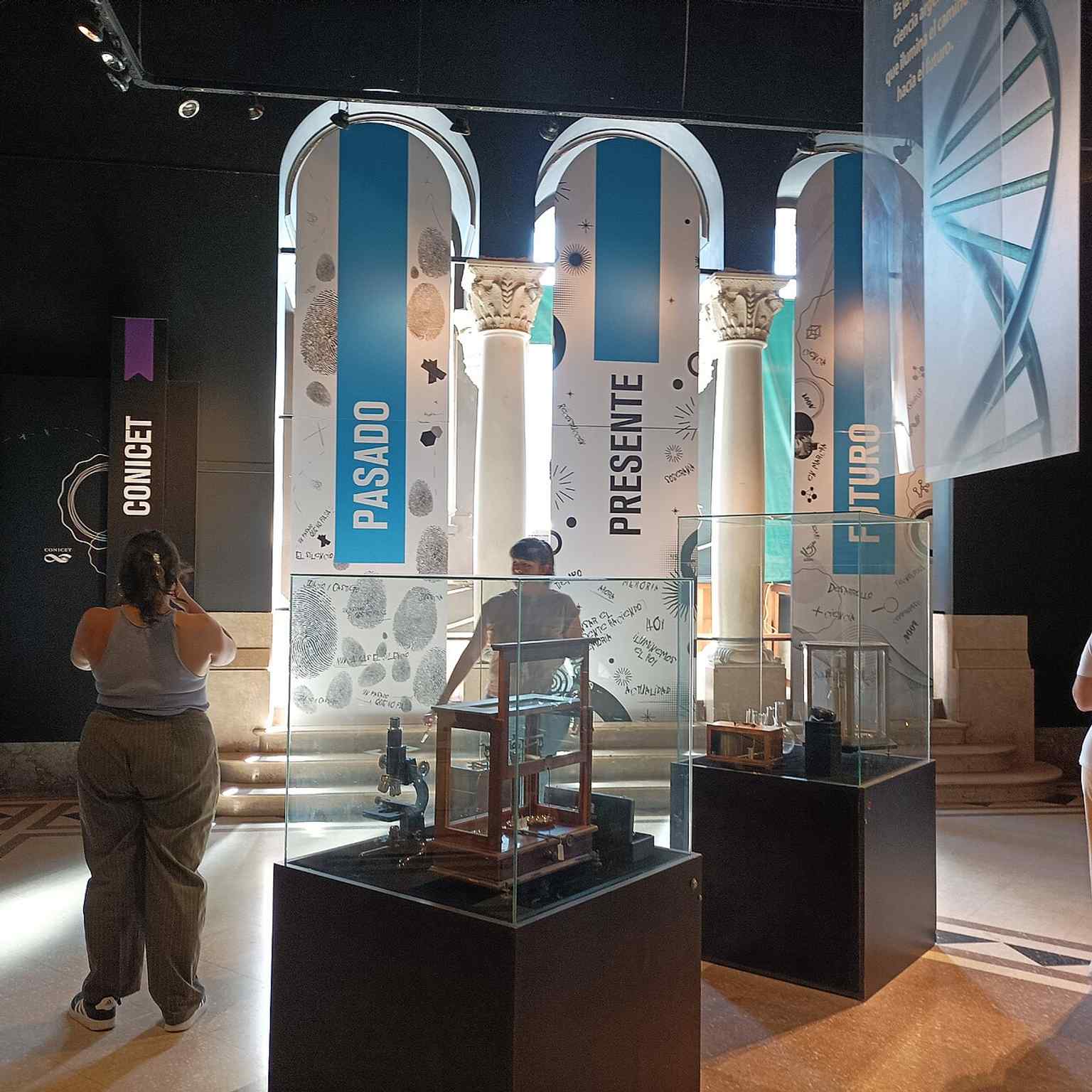 Beyond permanent collections, the museum hosts temporary exhibitions, like this 'Sala por la memoria,' which contribute to its role as a vibrant cultural center.