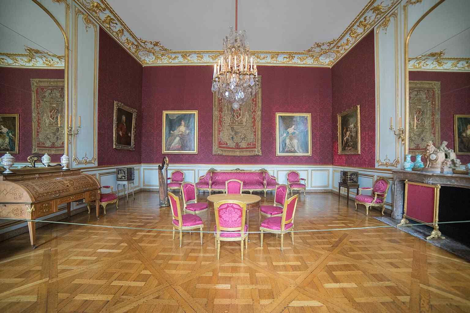 An interior view from the museum rooms now housed in the former palace apartments, where royal ceremonial spaces were later adapted for collections.