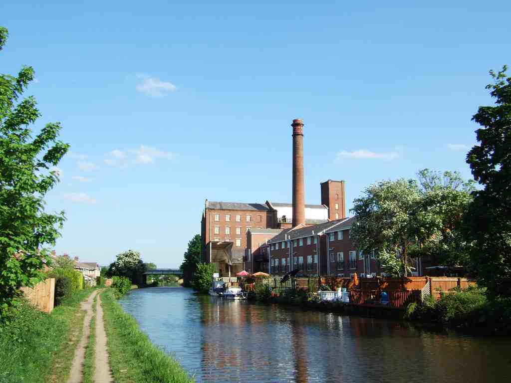 Leeds and Liverpool Canal