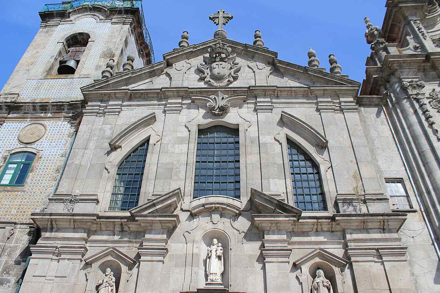 Another exterior angle of the Carmelite Church, useful for showing the church as one half of Porto’s tightly packed twin-church ensemble.