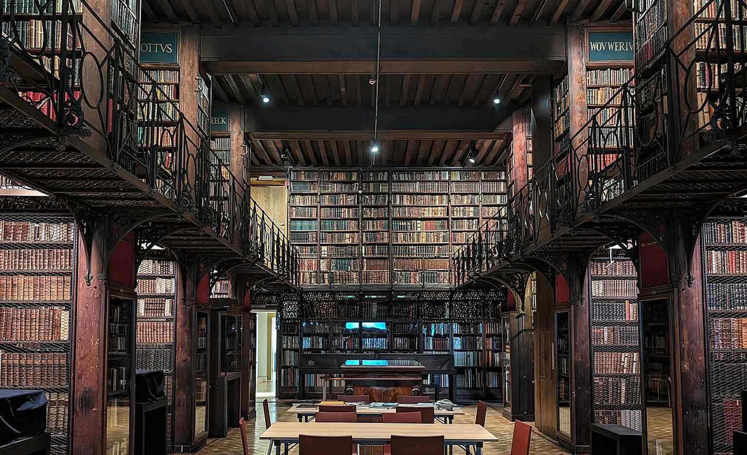 The Nottebohmzaal in 2024, showing how the heritage library combines preservation, display, and research in one historic space.