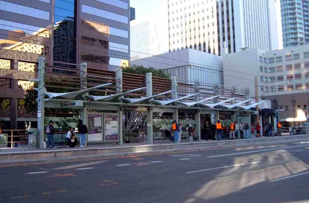 Jefferson/1st Avenue and Washington/Central Avenue stations
