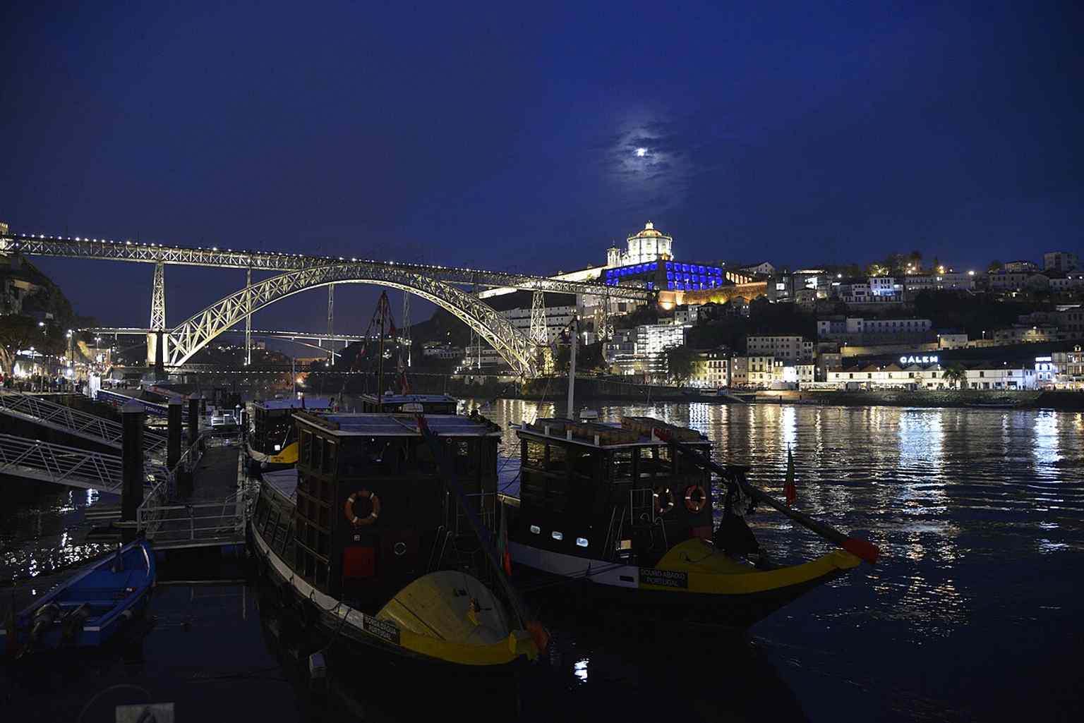 A recent detailed view of the bridge from the Porto side, useful for showing its current condition as a protected UNESCO landmark.