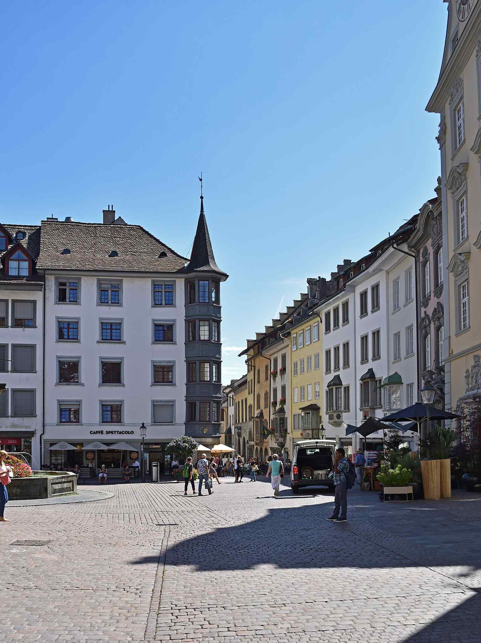 Fronwagplatz meeting Vordergasse, showing the square’s role as the central junction linking the old town toward the Rhine and the river landing.