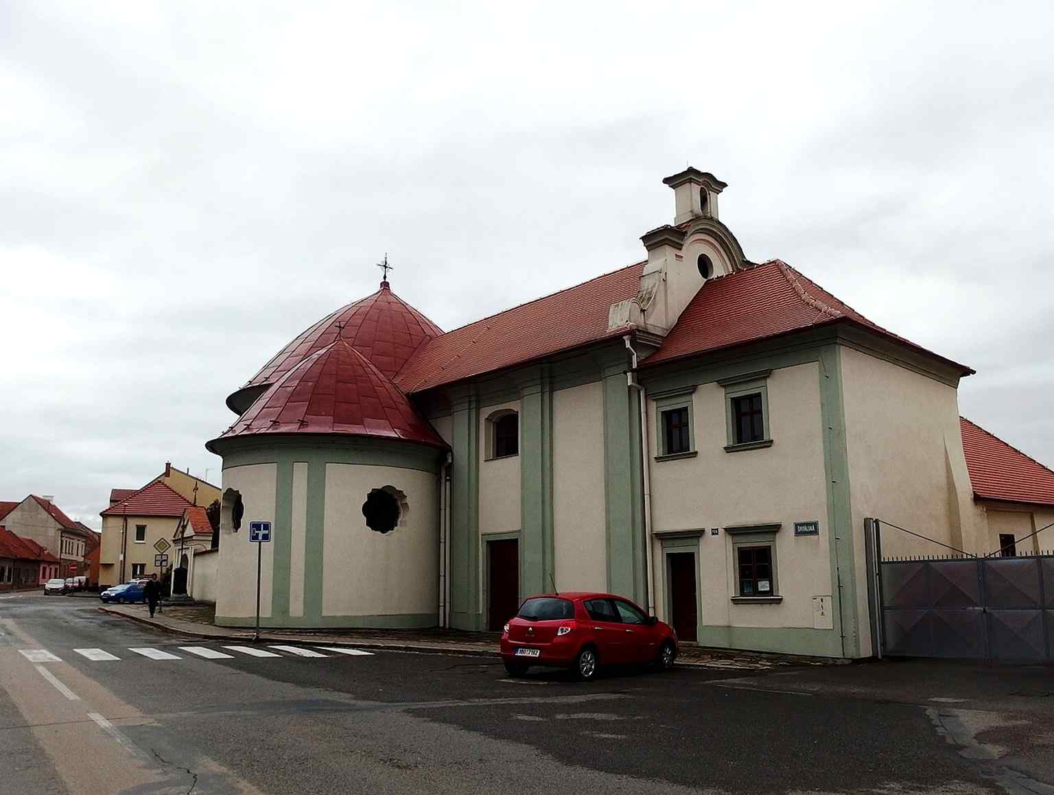 The Baroque-style Chapel of St. John the Baptist, originally Gothic, was extensively rebuilt and expanded in the 17th and 18th centuries by the Kounice family.