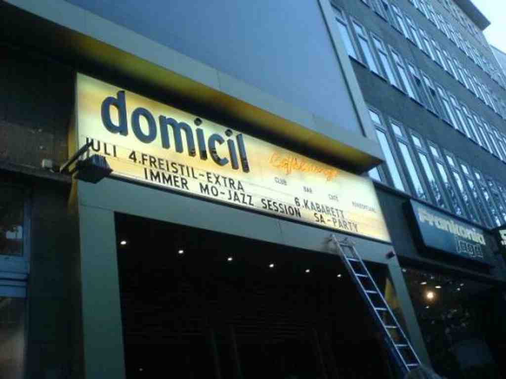 Domicil