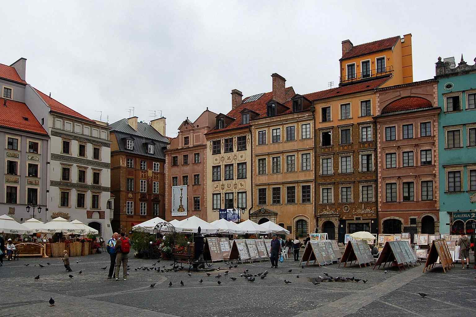 The Dekert side in 2006, a useful comparison point for the changing conservation colors and rebuilt historic character of the museum façades.