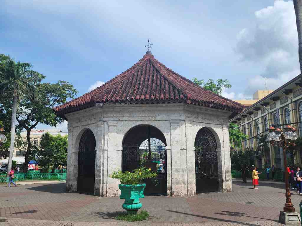 Magellan's Cross