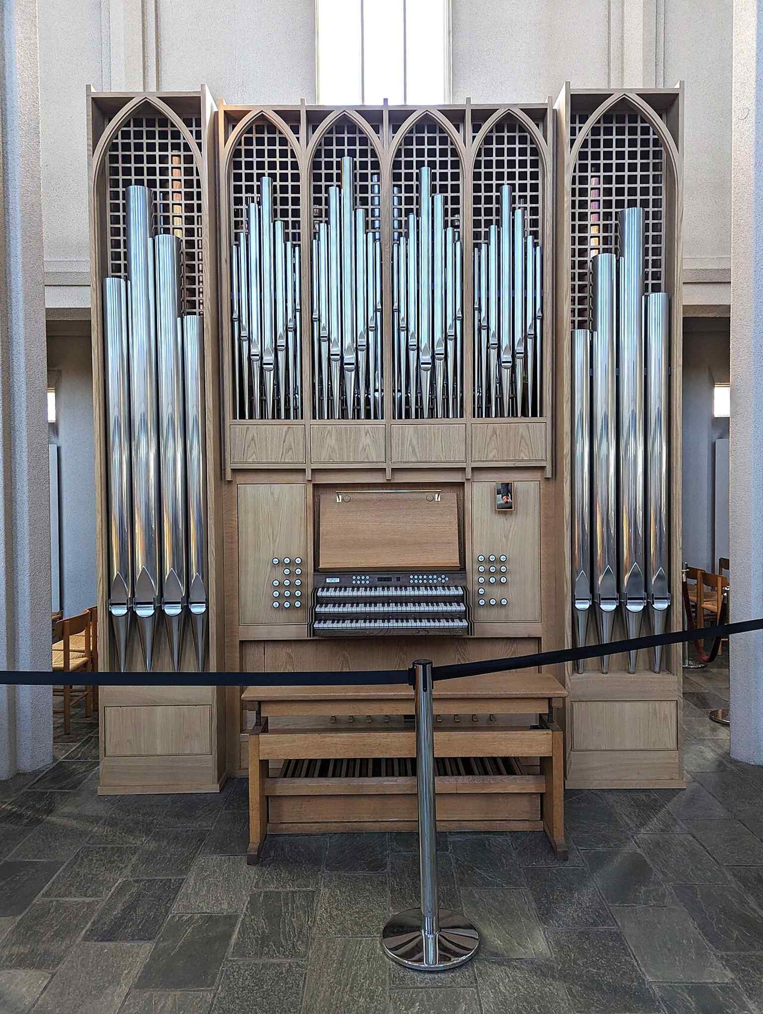 A closer look at the Frobenius choir organ, part of the church’s impressive organ tradition.