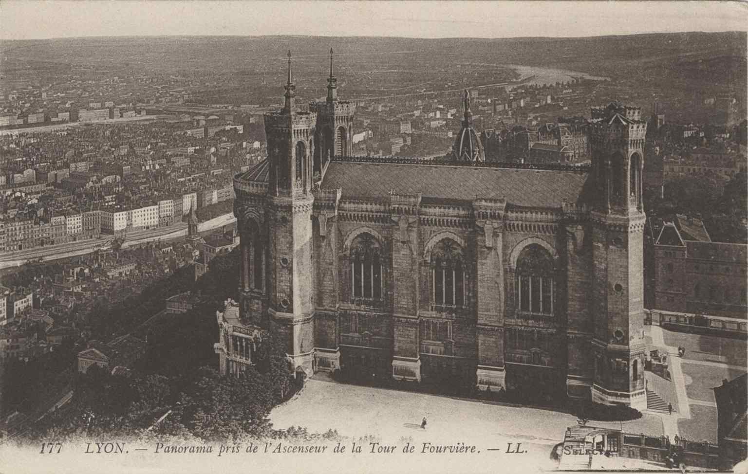 A rare early postcard view from around 1915 shows Fourvière as an established emblem of Lyon, long after the basilica’s 1896 consecration.