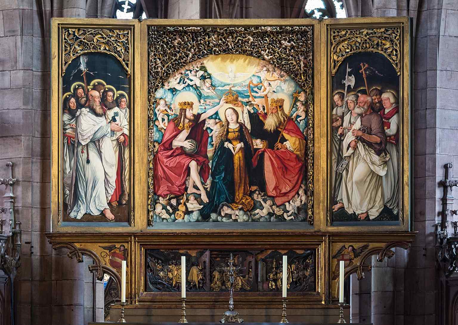 The high altar, a focal point of the interior and part of the Minster’s rich liturgical setting.