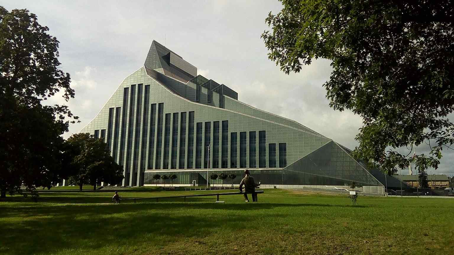 The Castle of Light’s sweeping glass façade, the National Library of Latvia’s modern home on the Daugava riverbank.