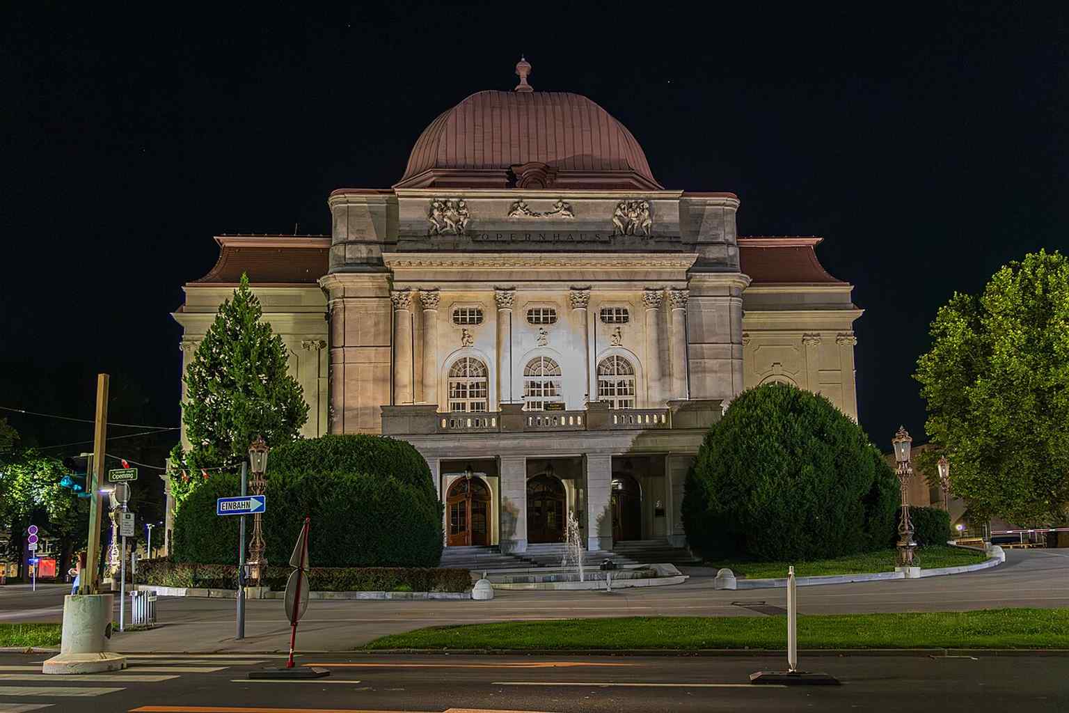 Another modern façade view of Graz Opera House, reflecting its role as one of Austria’s most important opera venues.
