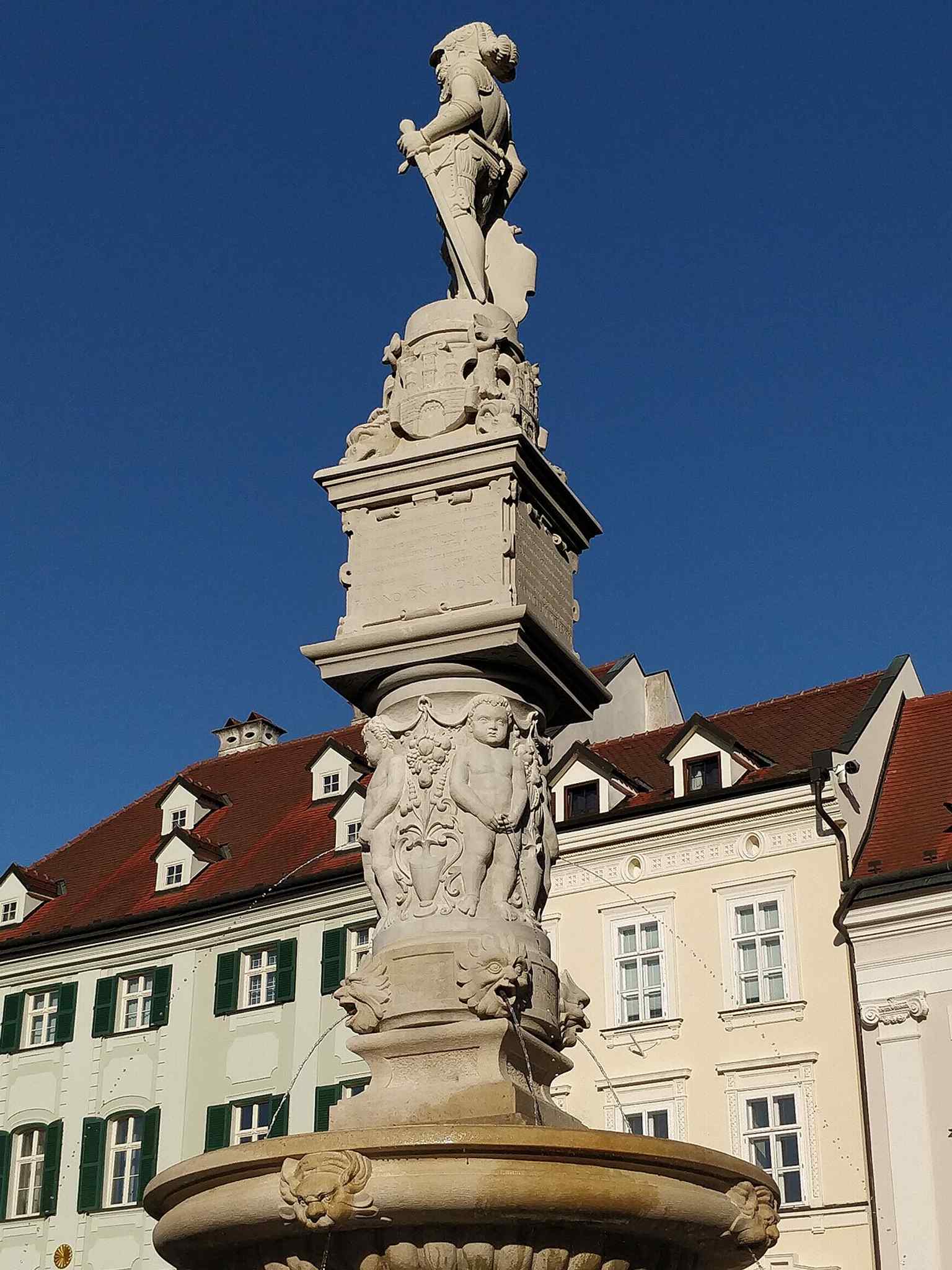 Close framing of the restored fountain after the 2019 work, when modern additions were removed and the Renaissance look was brought back.