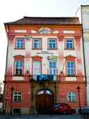 Goose on and string theater