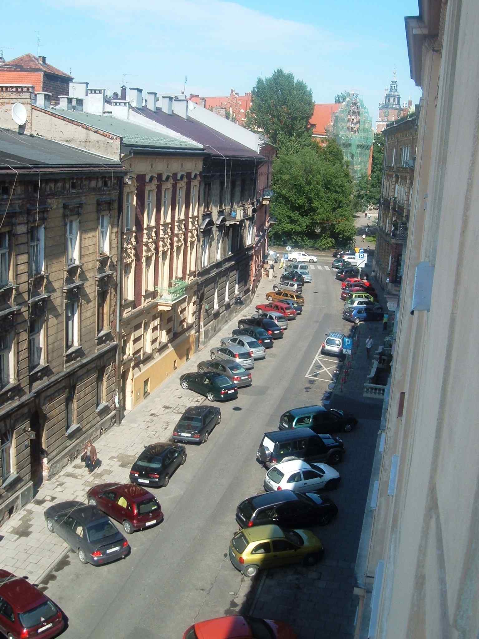 An older street view from 2007, useful as a historical comparison for how Jabłonowskich has changed while keeping its long residential perspective.