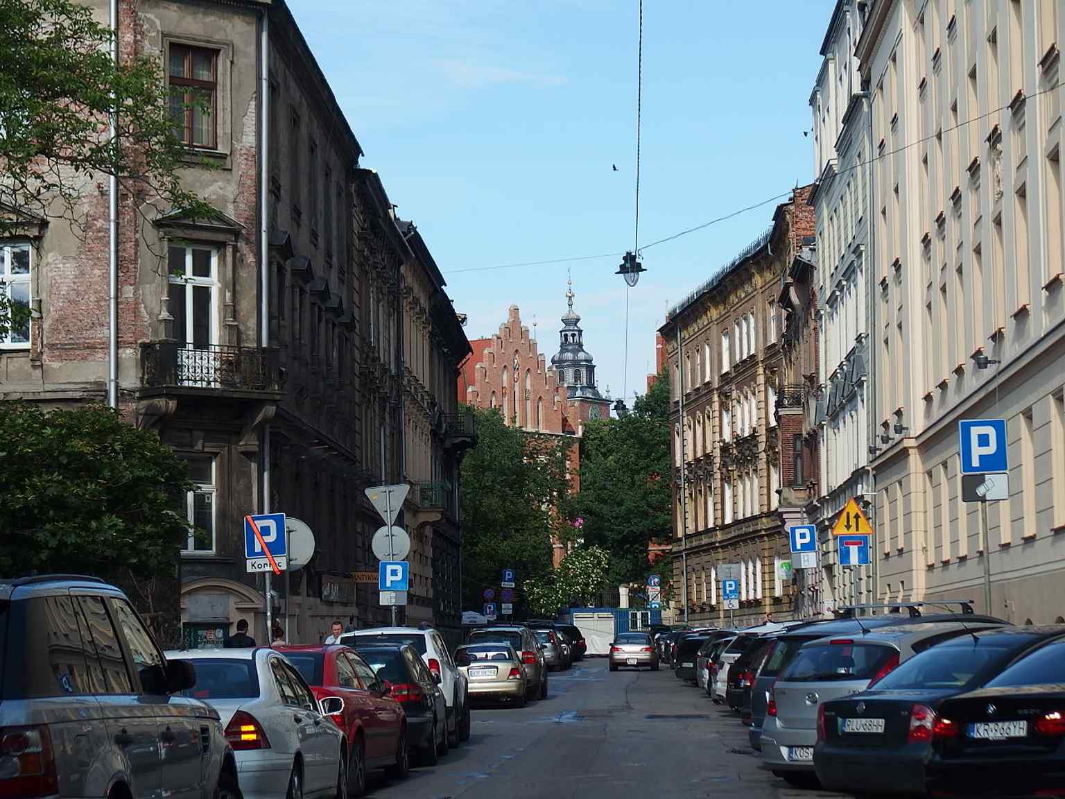 A 2015 view of Jabłonowskich Street that complements the newer panoramas and shows the everyday character of the street today.