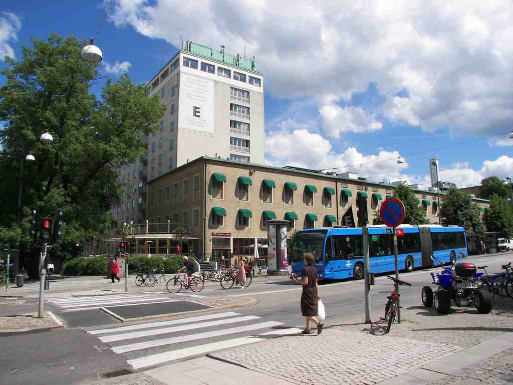 17000 Park Avenue Hotel