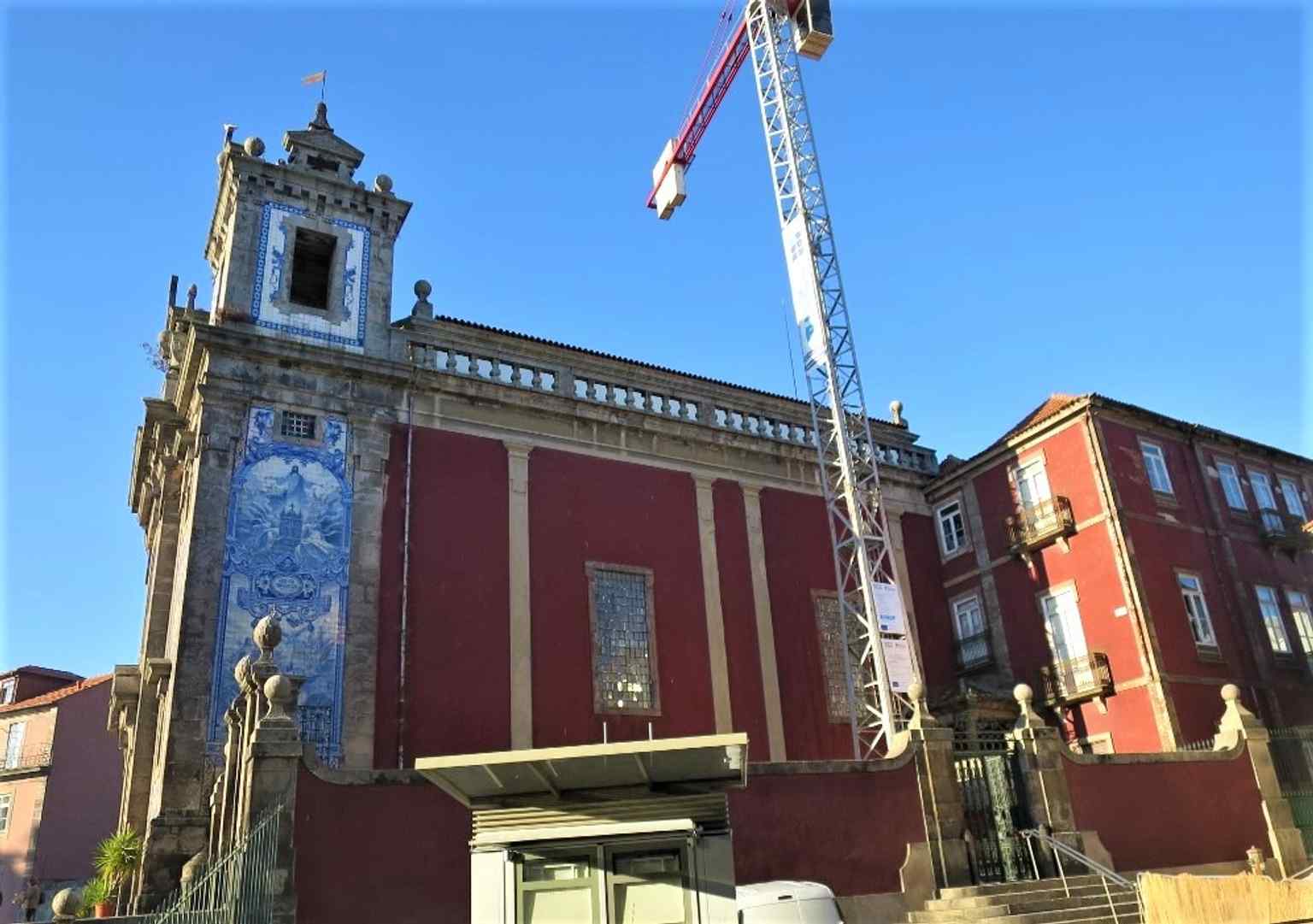 A side façade angle that helps show the church’s massing and the tiled exterior wrapping around the building.