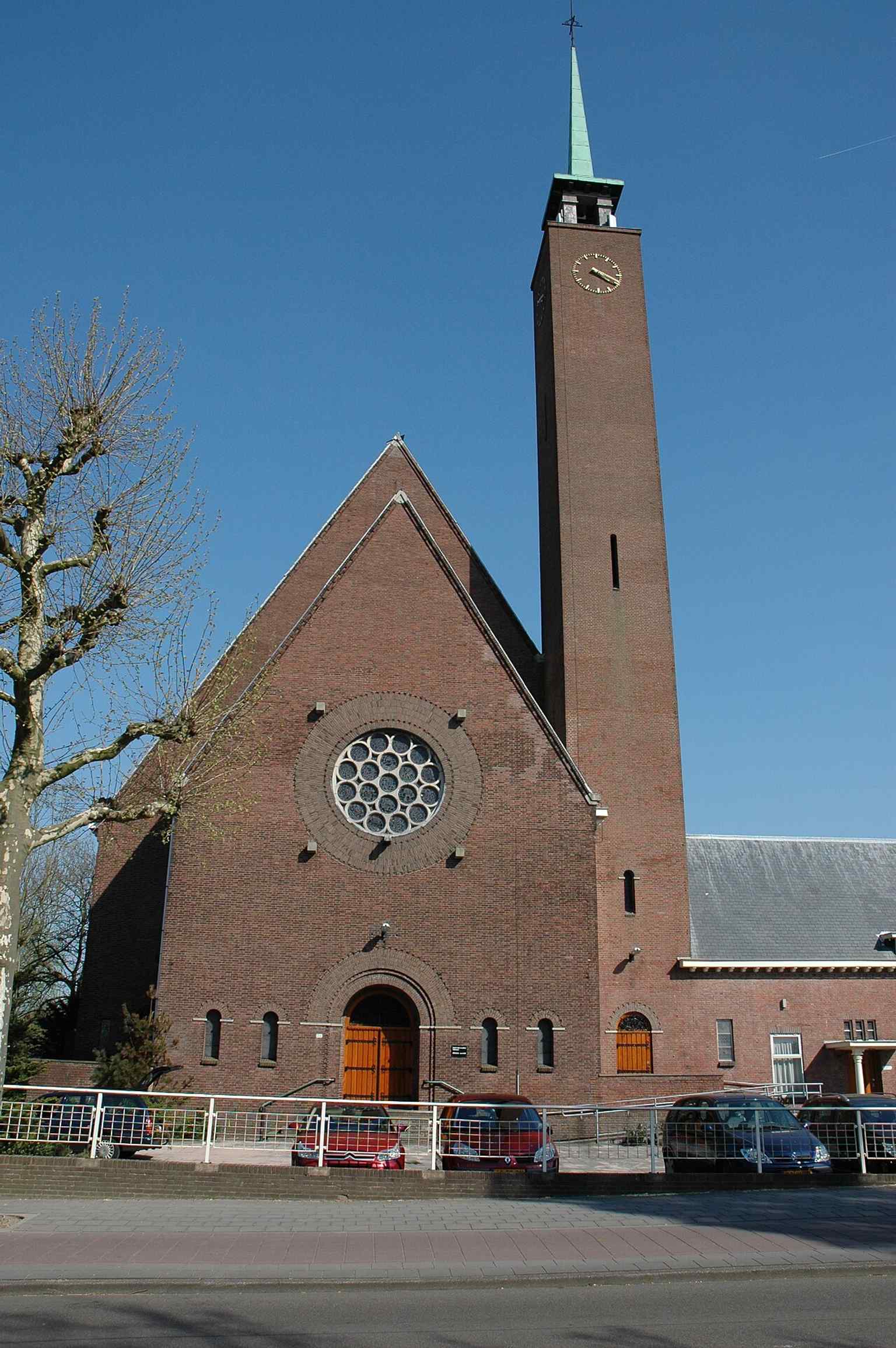 The St. Anna Church in Amstelveen, showing the red-brick exterior of the parish that was later caught between the A9 and the Amsterdamseweg.