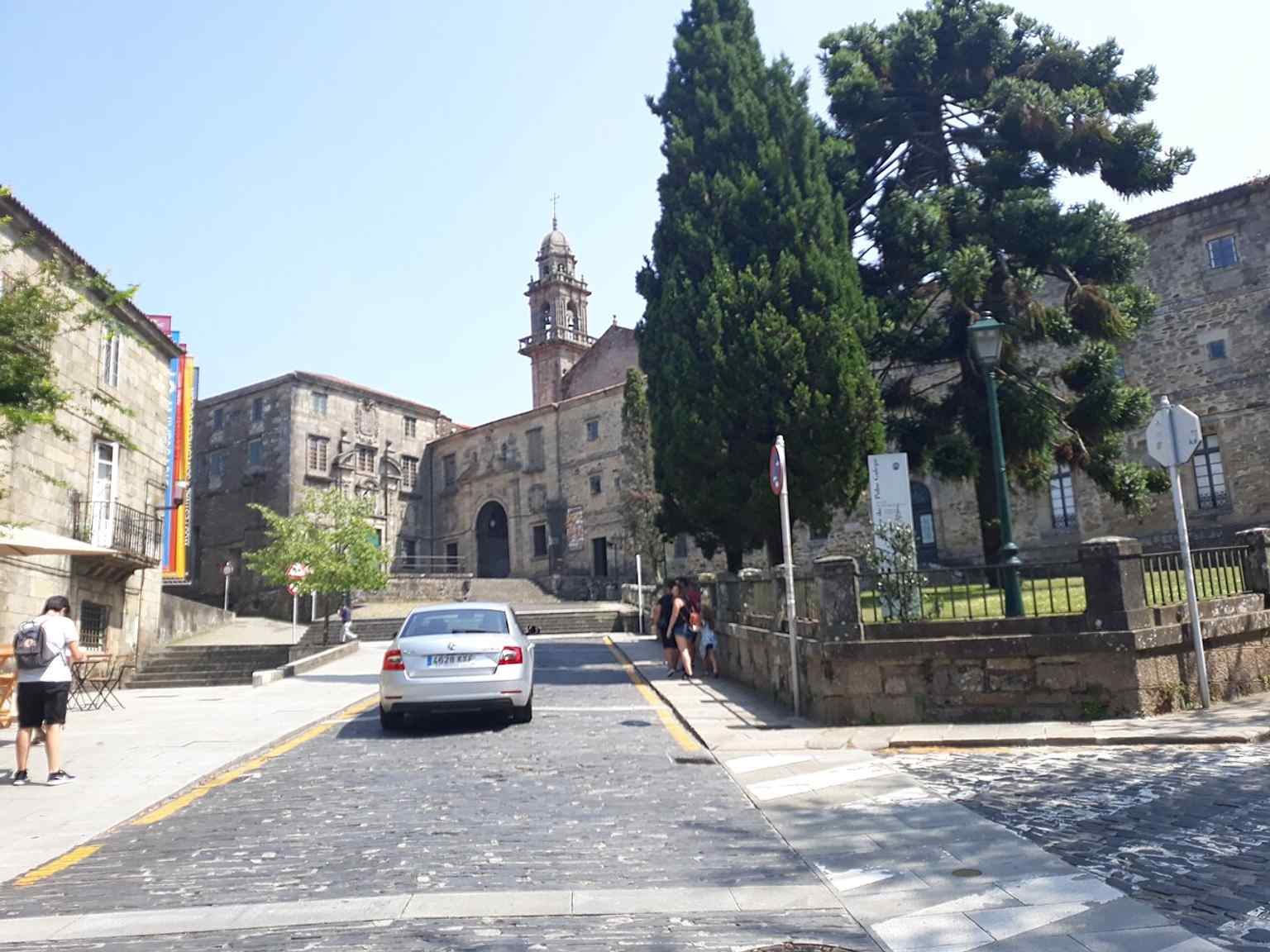 The Museum of the Galician People opened its doors in 1976 within the ancient convent of Santo Domingo de Bonaval, located in Santiago de Compostela.