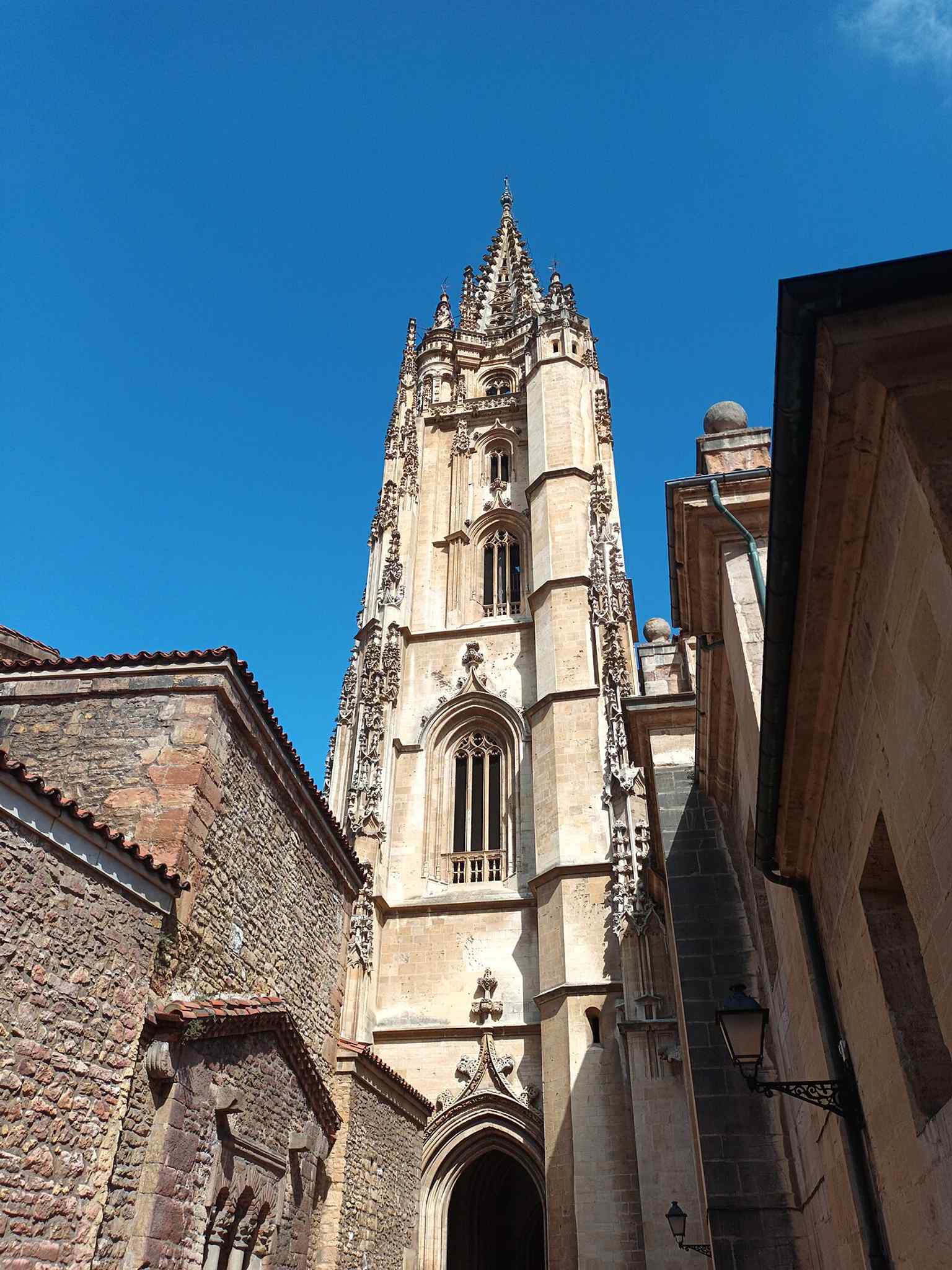 The main façade of Oviedo Cathedral, part of the late-Gothic rebuilding that finished the west front and tower.